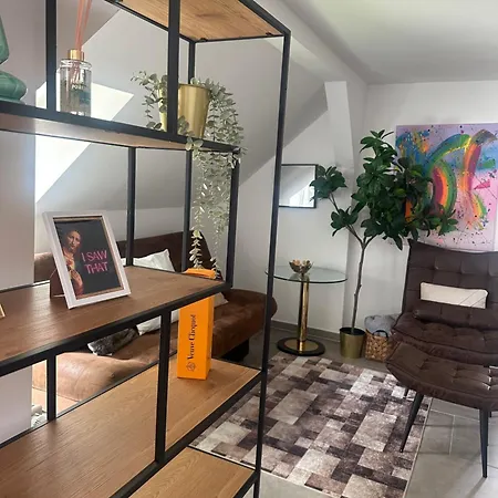 Apartament Stilvolles Naehe Messe Duesseldorf In Sued *