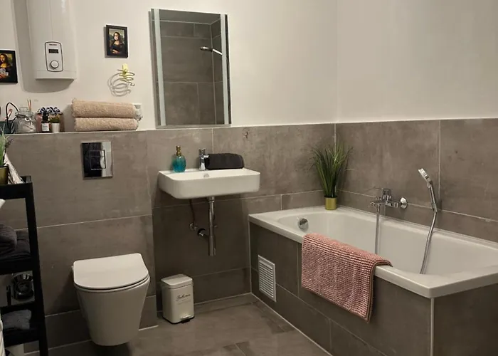 Apartamento Stilvolles Nähe Messe Düsseldorf In Süd