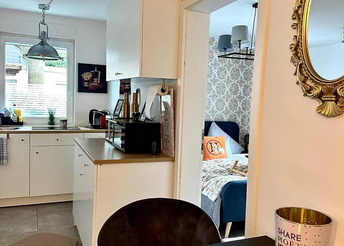 Stilvolles Nähe Messe Düsseldorf In Süd Duisburg