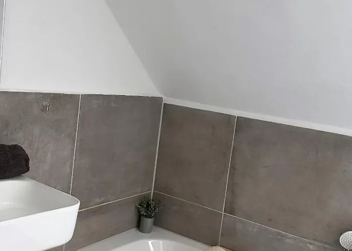 Stilvolles Nähe Messe Düsseldorf In Süd * Duisburg