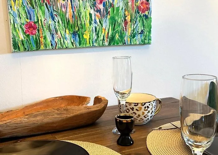 Stilvolles Nähe Messe Düsseldorf In Süd Duisburg